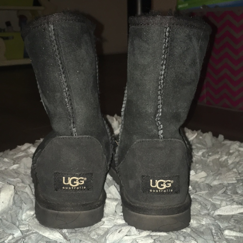 Ugg classic women's boots